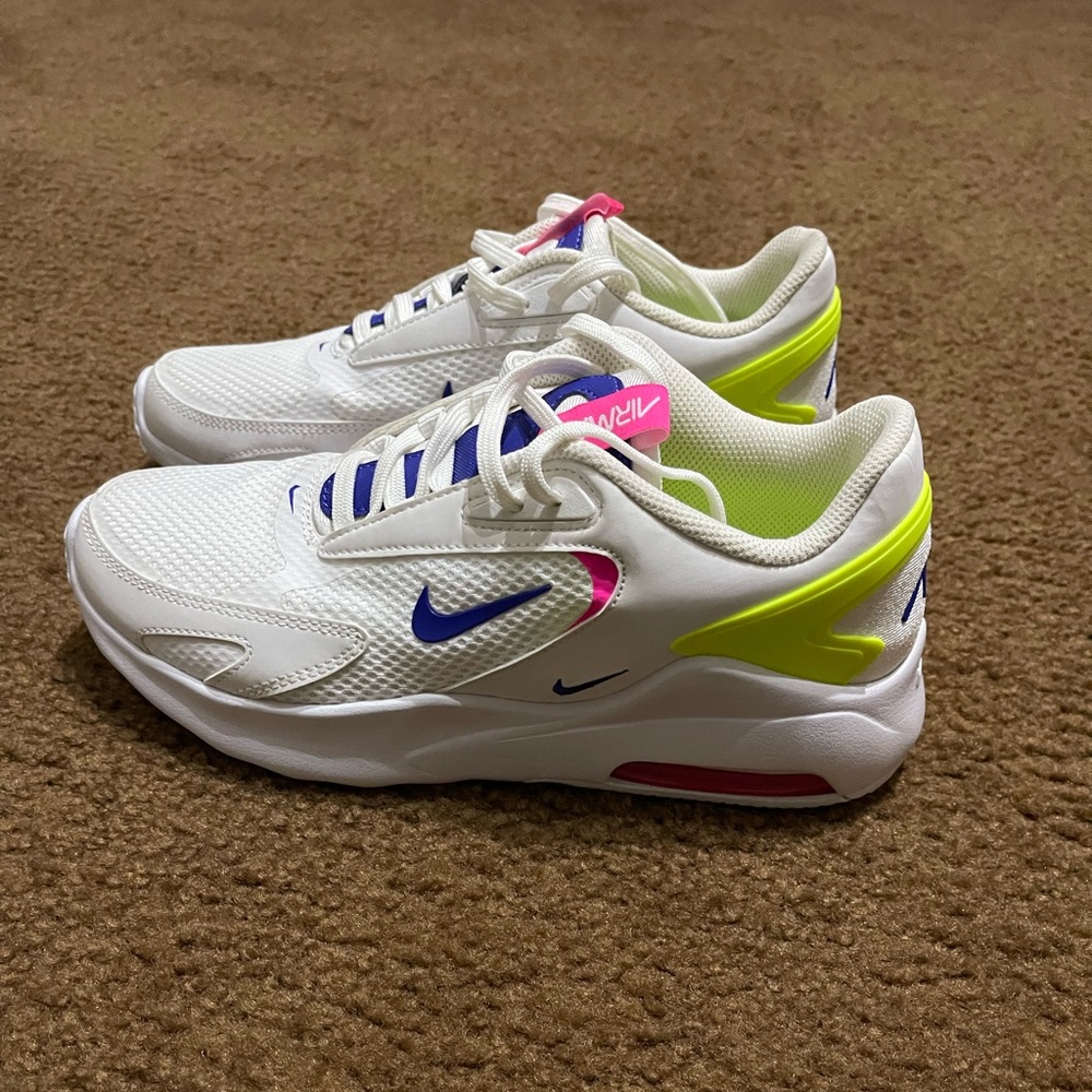 Nike W Air Max Bolt AMD
Pink/ lime green/ Blue/ White
Size 8 women's